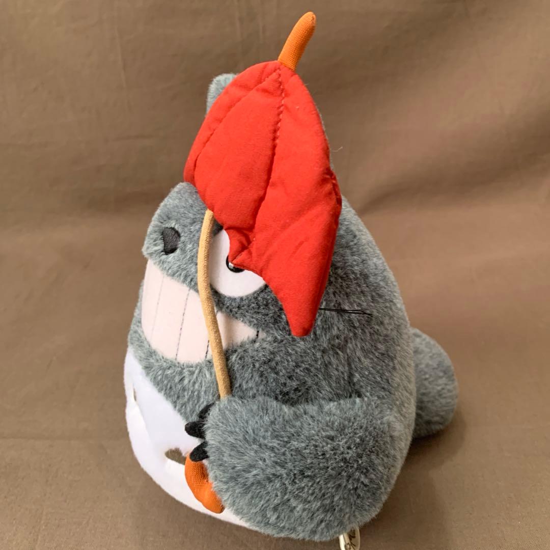 1773]となりのトトロ ふんわり 大トトロ・笑い(傘持ち)M ぬいぐるみ