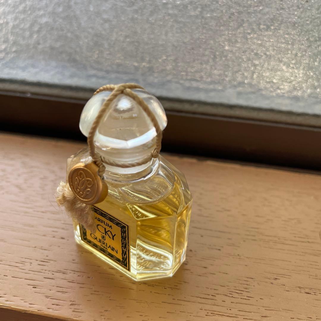 ゲラン　ジッキー　パルファム　1/4OZ 7.5ml 未開封　絹房付き