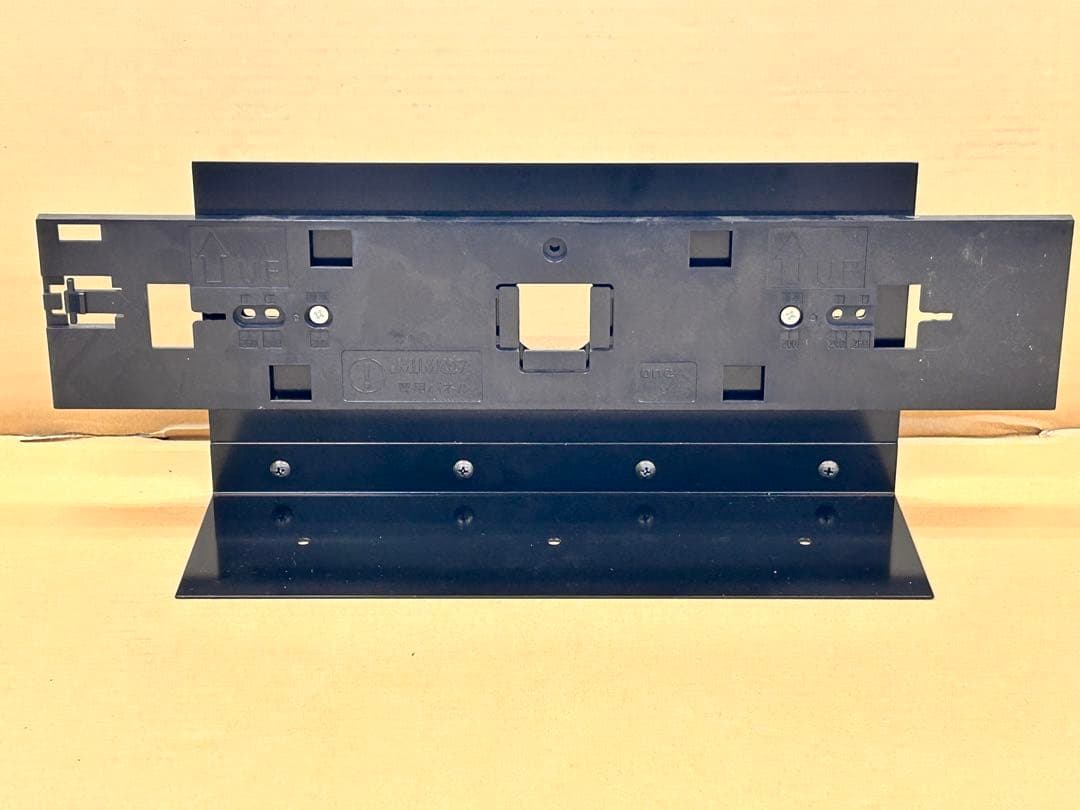 実機の上に取付けるデータカウンター用ステー・パチンコとスロット