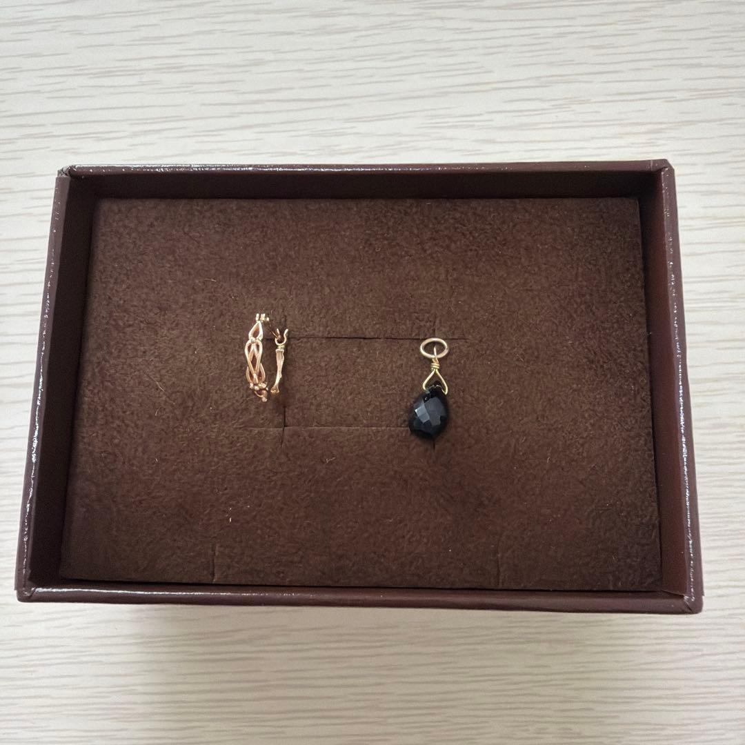 【片耳のみ】　アガット K10/GF スピネルピアス+チャームセット 片耳のみ】 アガット K10/GF スピネルピアス+チャームセット