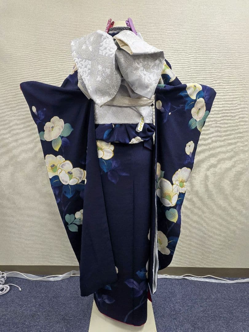 【150~159センチぐらいの方が適応サイズ】振袖フルセット　マーシュ彩紺色