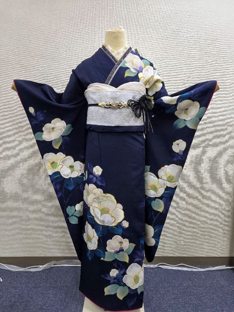 【150~159センチぐらいの方が適応サイズ】振袖フルセット　マーシュ彩紺色