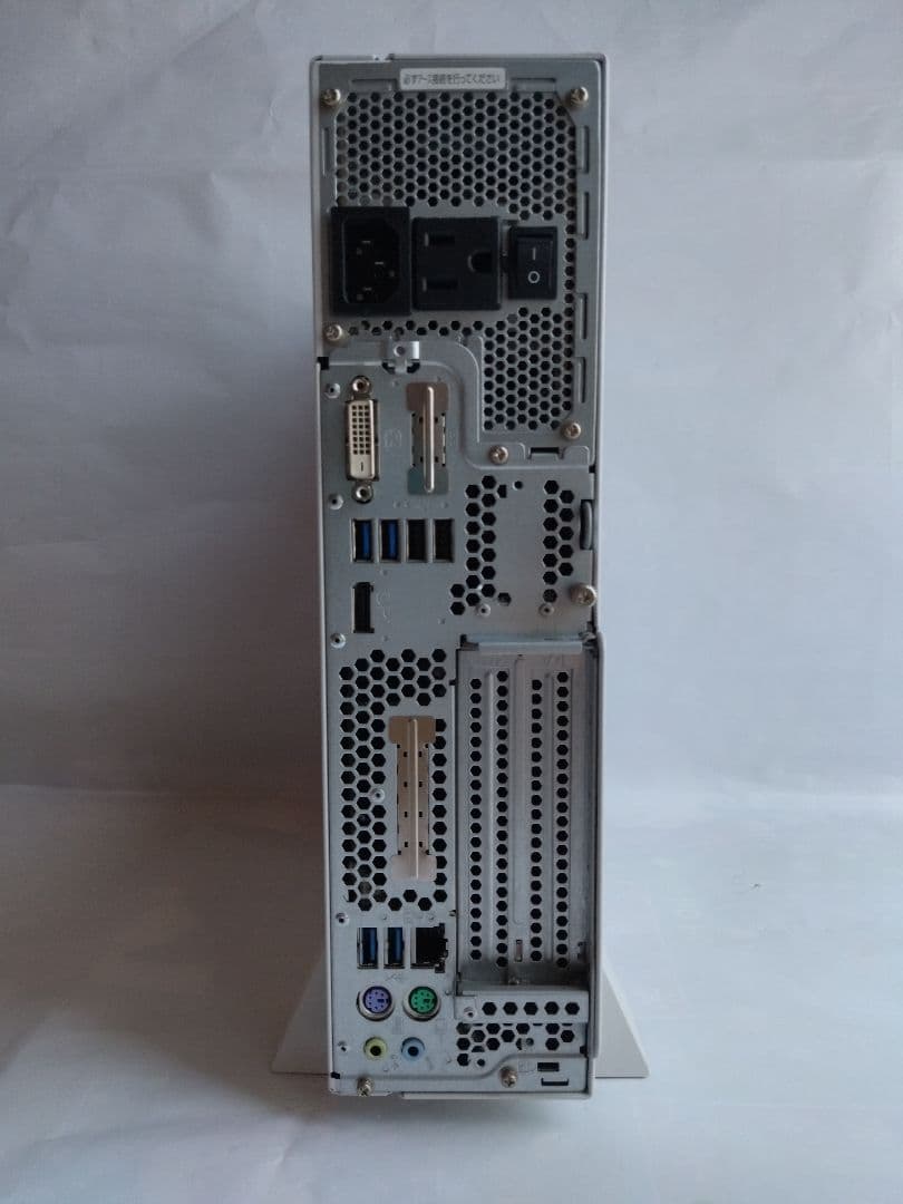 本体・電源コードのみ】FMV ESPRIMO D587/SX④