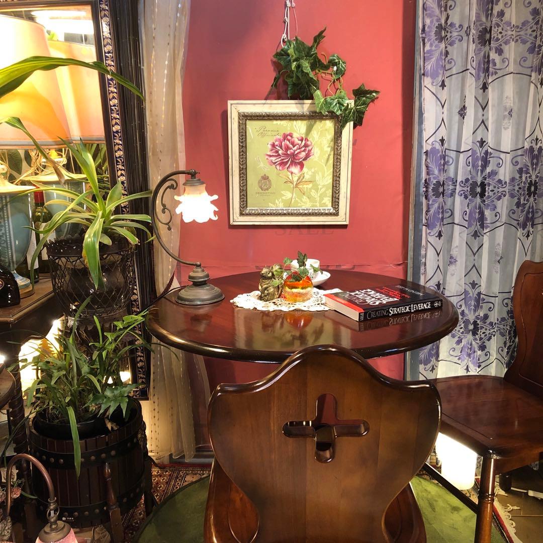 ヴィンテージ 森のサーカス ラウンドテーブル