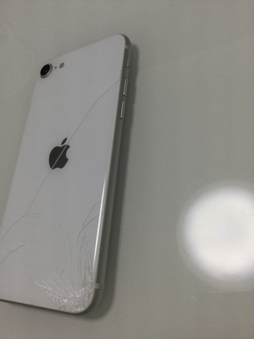 Apple iPhone SE2 128GB白 本体 ジャンク品 バッテリ87% - メルカリ