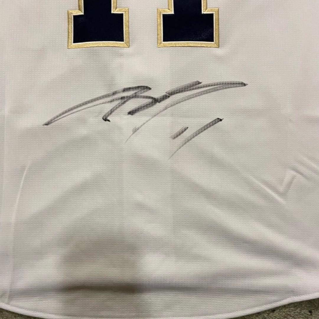 オリックスバッファローズ 山下舜平大 直筆サインユニフォーム - メルカリ