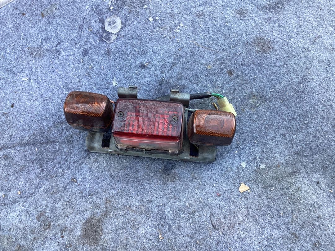 ホンダ純正　NSR50用テールライトAssy 当時物❗️ Yahoo!オークション -「nsr50」(テールランプ) (純正品)の落札相場