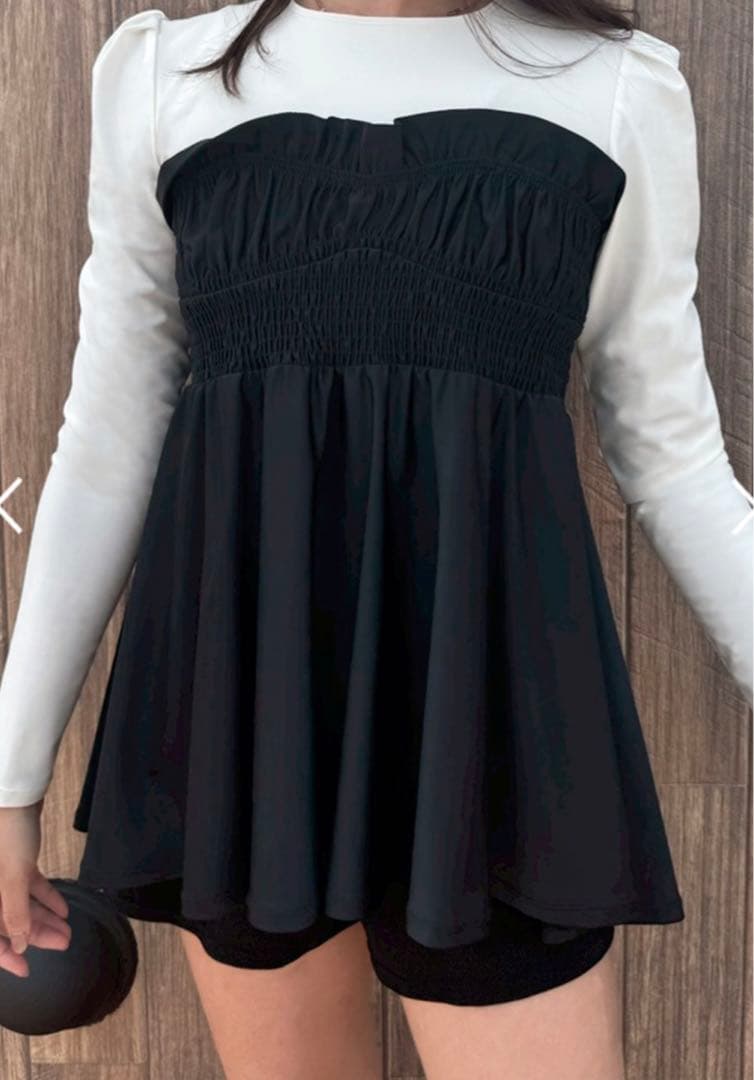 stina shirring rash guard Ｍサイズ　新品未使用未開封