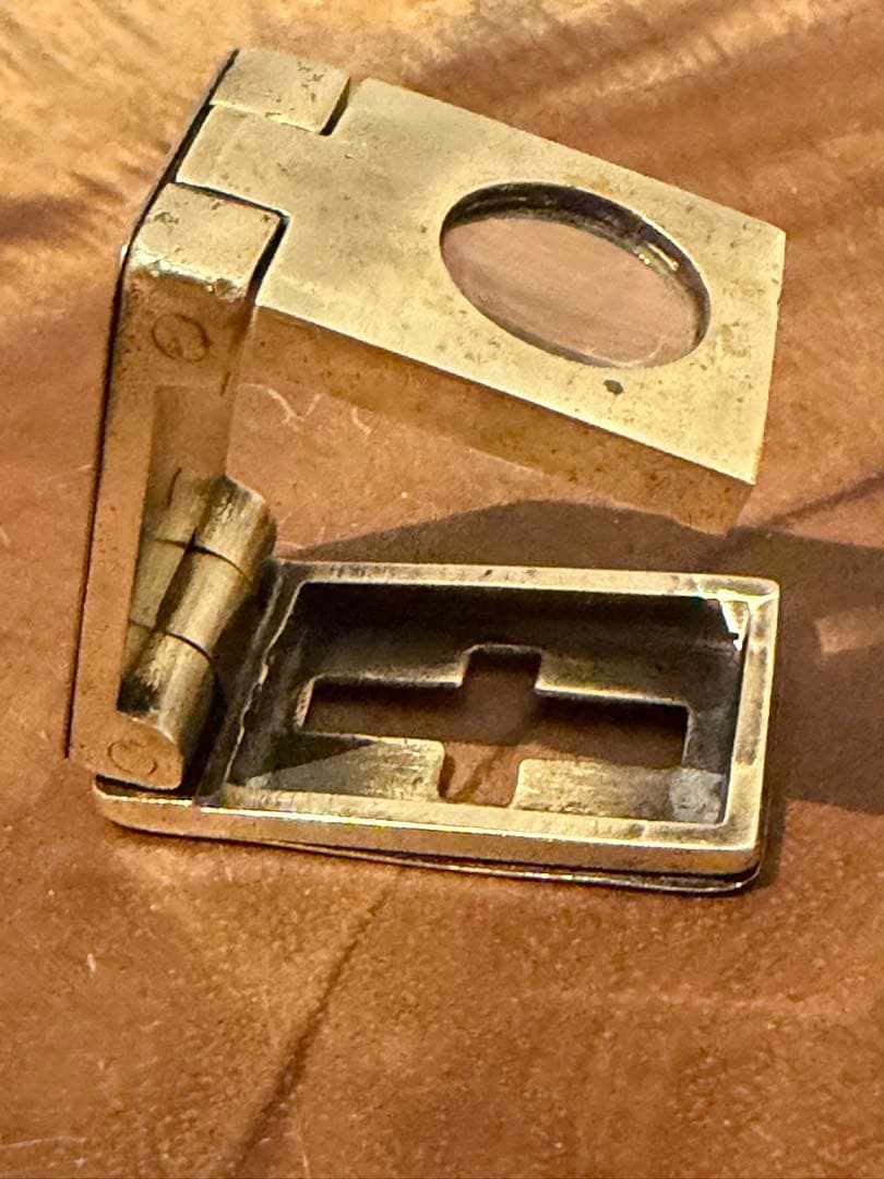 1910年代英国骨董 真鍮 聖書を読むための折り畳み拡大鏡 携帯に便利