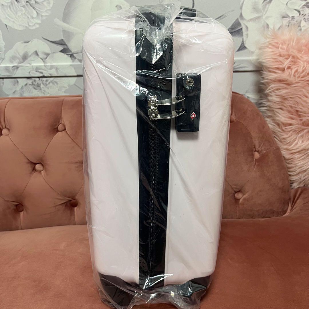 Lil ala mode×サンリオキャラクターズ 当りくじ キャリーケース - メルカリ