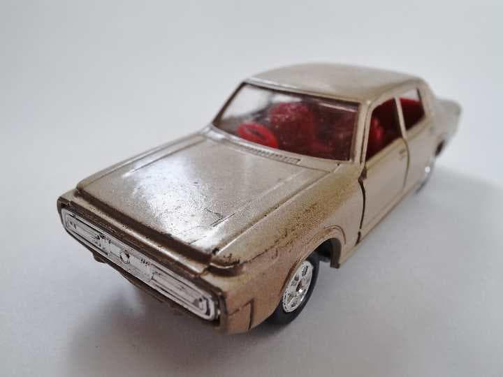 激レア・エラー】 トミカ 日本製 ニュークラウン - メルカリ