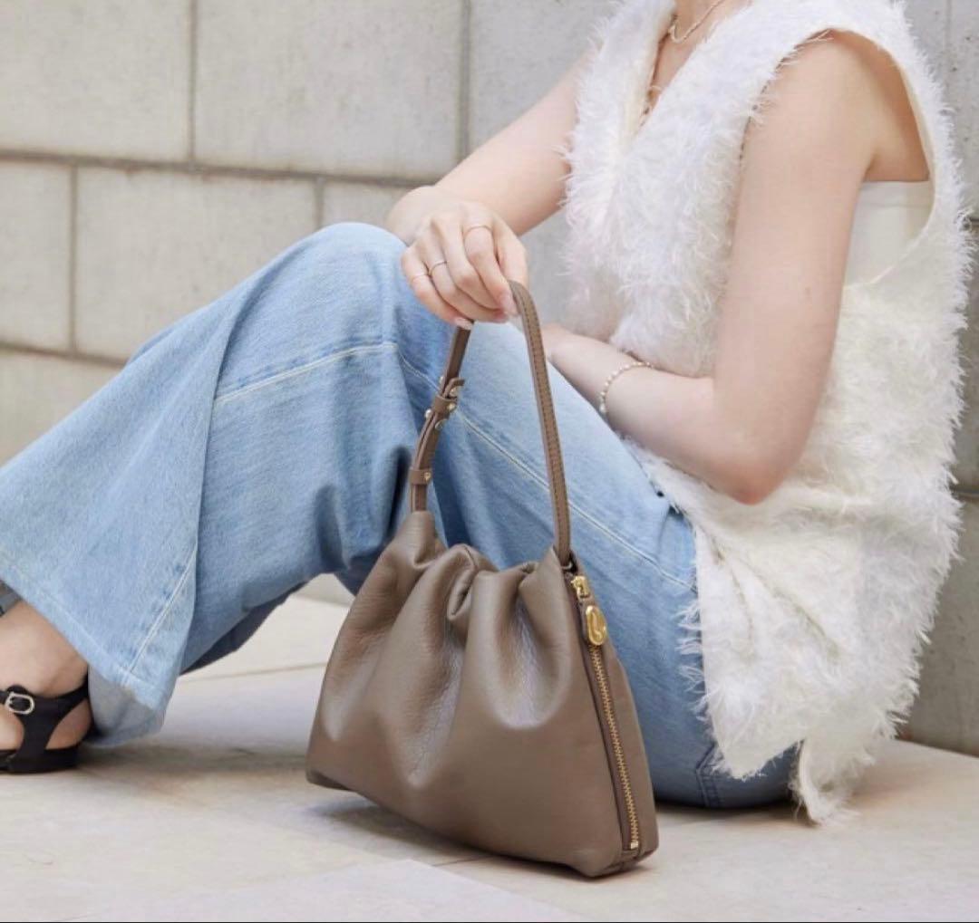 gem by russet レザーワンハンドルバッグgemeil ブラウン - メルカリ