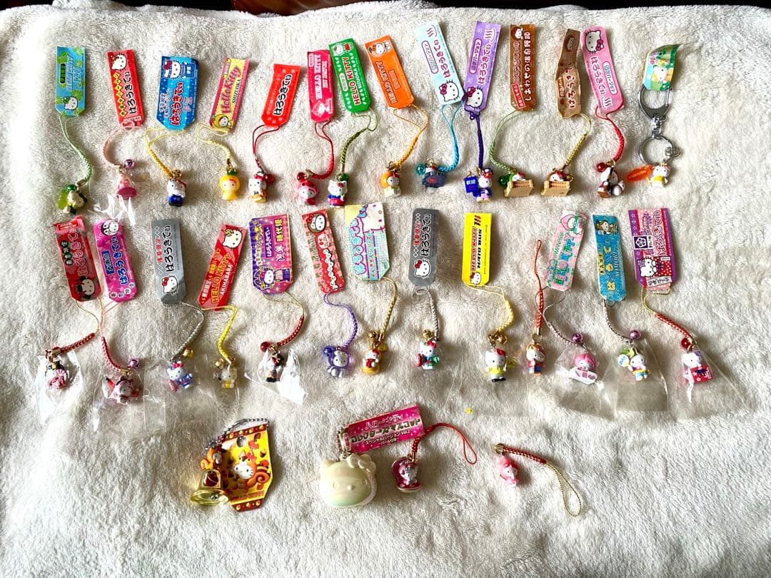 ハローキティストラップまとめ売り