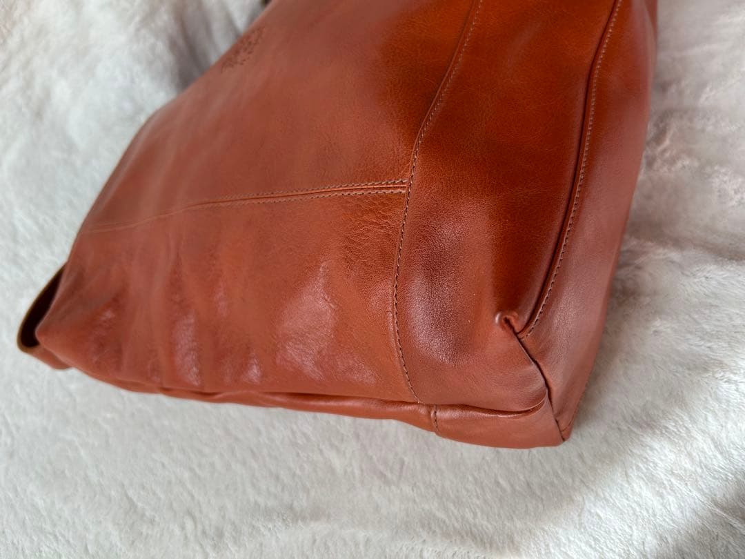るみ様専用IL BISONTE レザーショルダートートバッグ キャメル - メルカリ