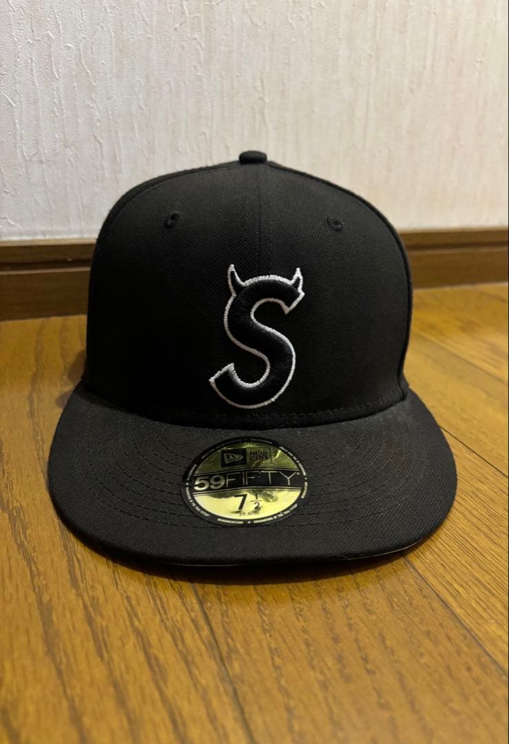 supreme　slogo　sロゴ　NEW ERA　Devil SUPREME DEVIL S LOGO NEW ERA CAP - PROJECT BLITZ