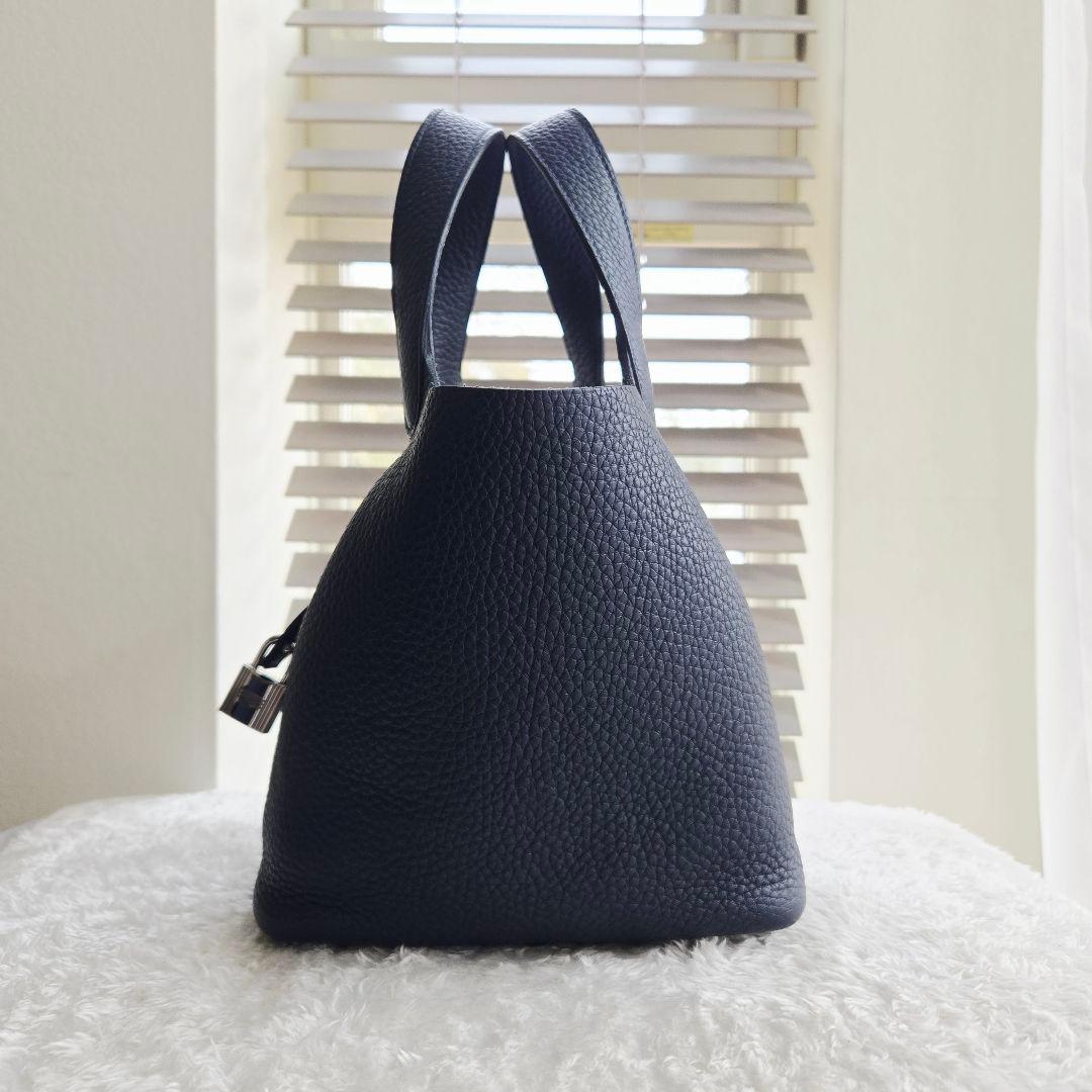 HERMES 美品 エルメス ピコタンロック PM ネイビー 2021年 Z刻印