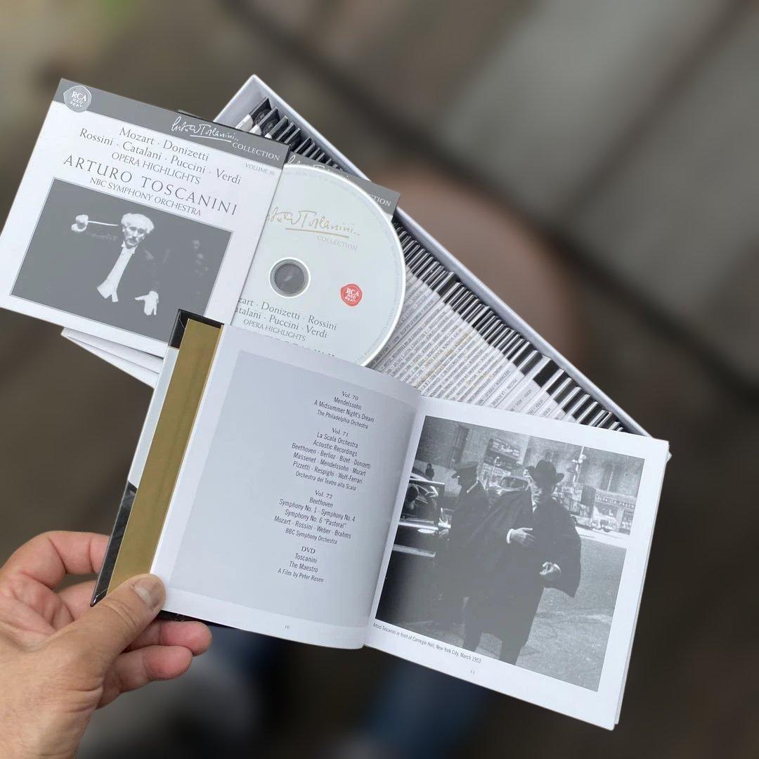 【特価】トスカニーニ RCA録音CD 全集　84CD+冊子　 [DVD欠品］