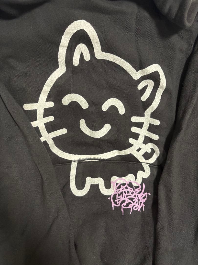 nqrse なるせ かえってきたねこ パーカー 黒 - メルカリ