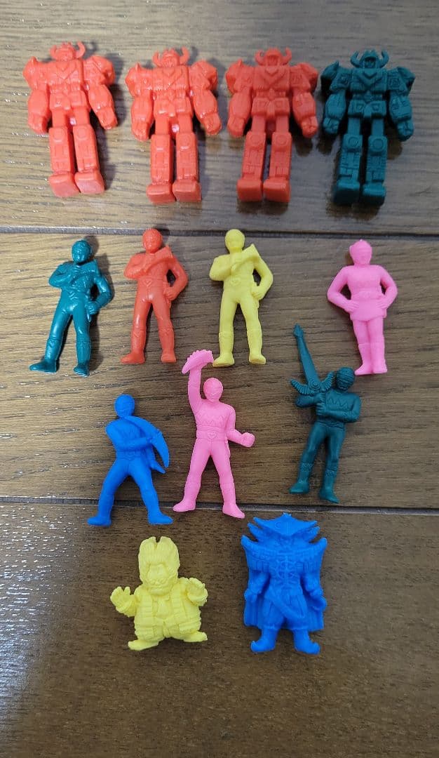 雪印戦隊ミニモデル　消しゴムフィギュア　星獣戦隊ギンガマン　レア　レトロ　年代物 星獣戦隊ギンガマン ブクラテス フィギュア 消しゴム レトロ レア 昔