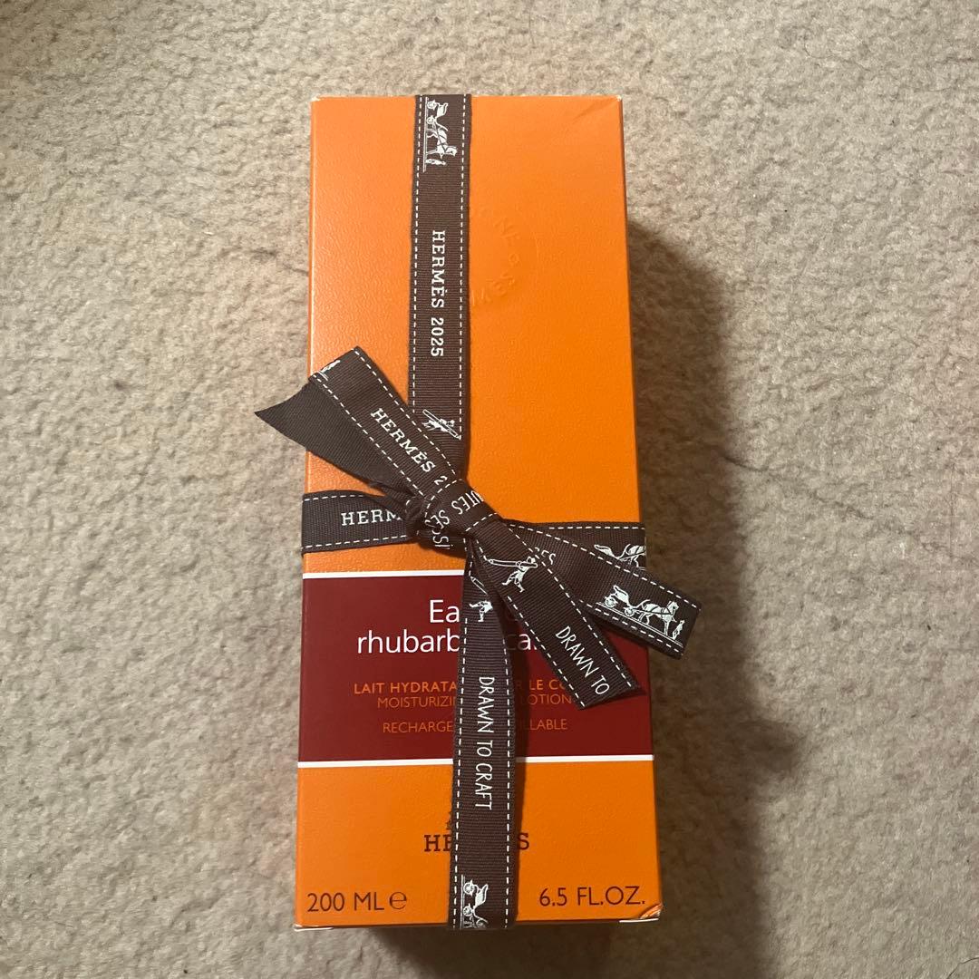 エルメス　オードゥ　ルバーブ　エカルラット　ボディーローション Hermès（Hermès） オー ドゥ ルバーブ エカルラット モイスチャ