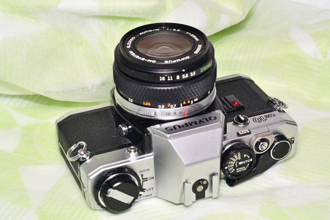 お値引き《動作品》OLYMPUS OM10 +広角レンズ　a407-1