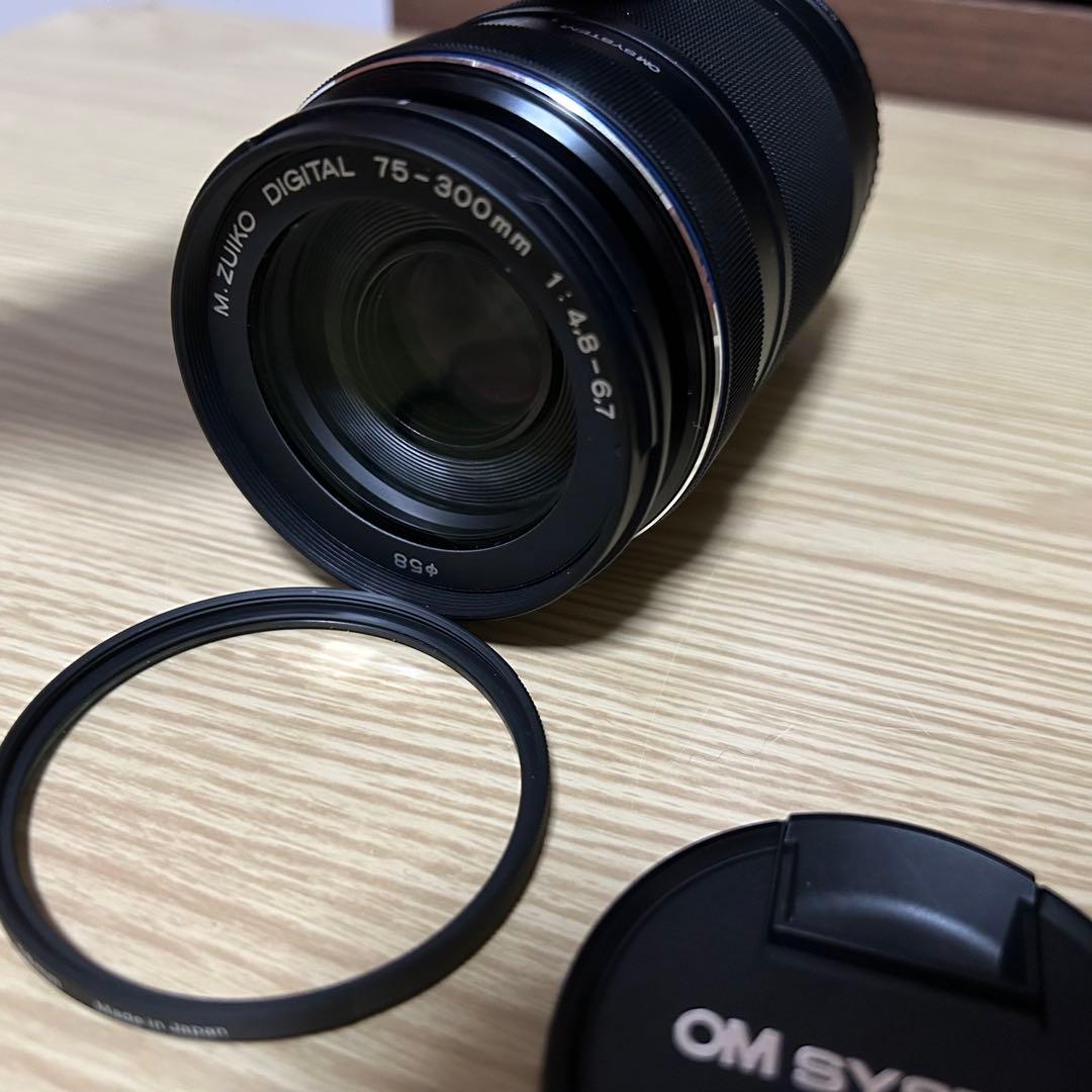 最終価格 OM SYSTEM 75-300mm f/4.8-6.7 ズームレンズ