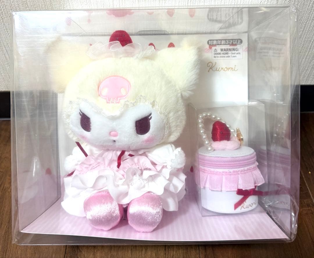 サンリオ いちごホイップケーキ クロミ ぬいぐるみ&アクセサリーケース