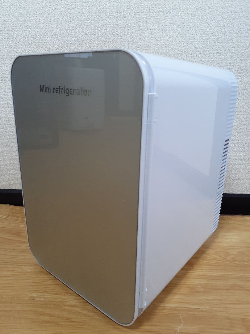 小型冷蔵庫10L 小型冷温庫 ミニ冷蔵庫 冷温庫 冷蔵庫 持ち運び 楽天市場】Msake ミニ冷蔵庫 10L 小型 ポータブル 冷温庫 0℃～60℃ 温度