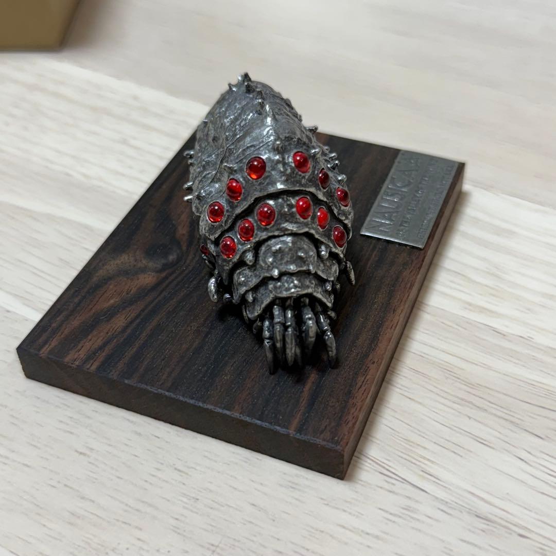 ジブリ美術館 ナウシカ 王蟲フィギュア 赤眼 オリジナル 三鷹の森