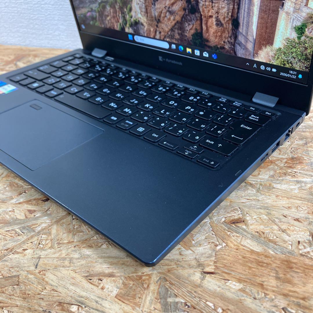 dynabook G83/HU 第11世代 13.3FHD Win11 軽量