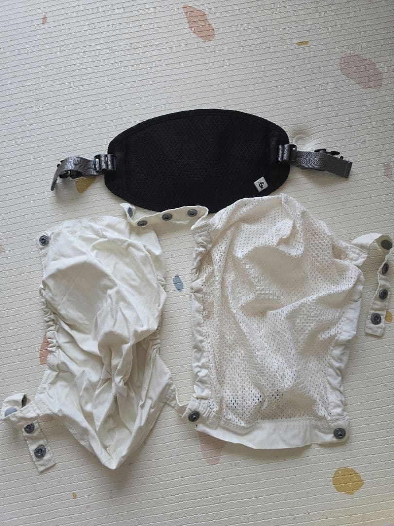 ポグネー✕ミキハウス 抱っこ紐 ヒップシートデニム調