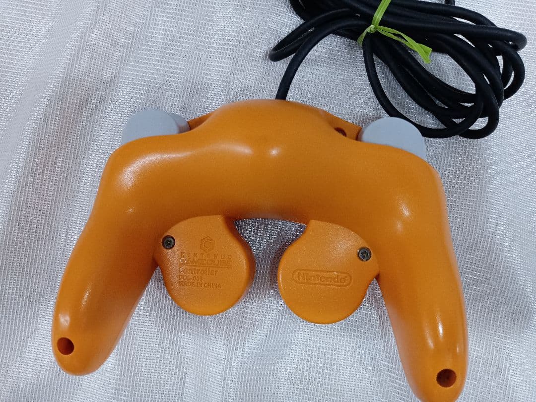 《TA670》NINTENDO GAMECUBE オレンジ