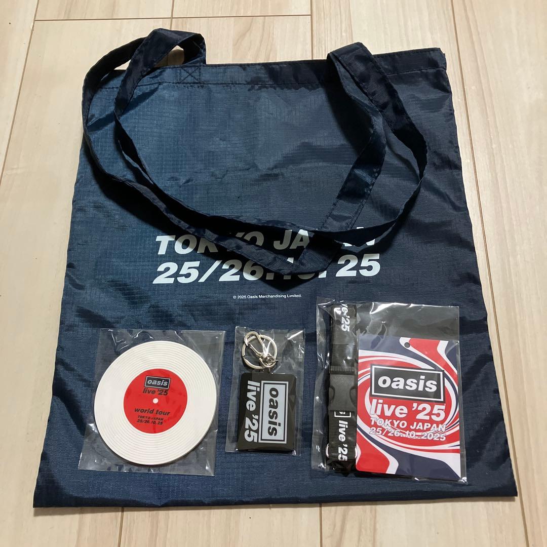 oasis live 25 VIP席限定 グッズ オアシス - メルカリ