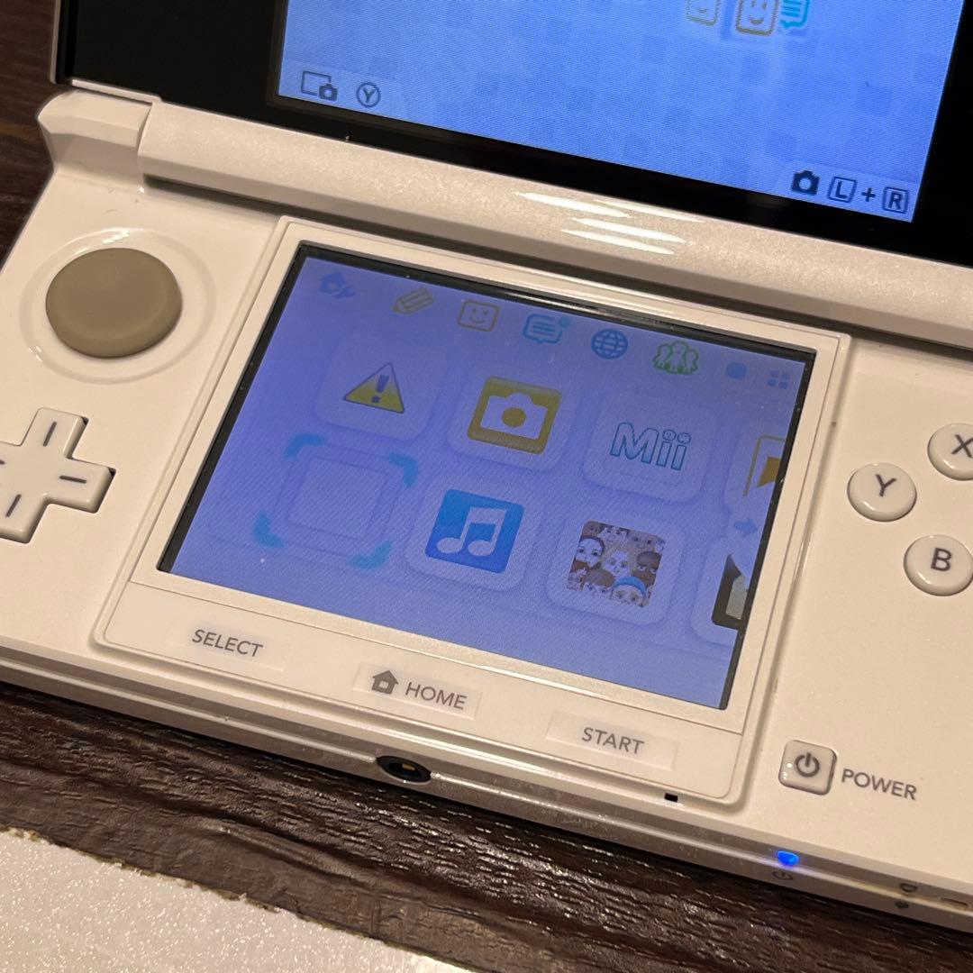 Nintendo 3DS ピュアホワイト - メルカリ