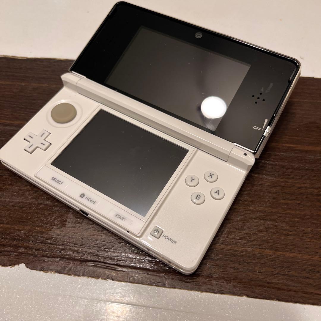 Nintendo 3DS ピュアホワイト - メルカリ