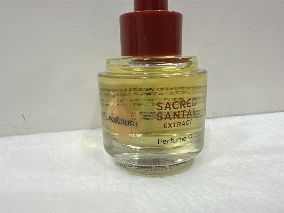 パンピューリPANPURI セイクリッドサンタル パフュームオイル 50ml