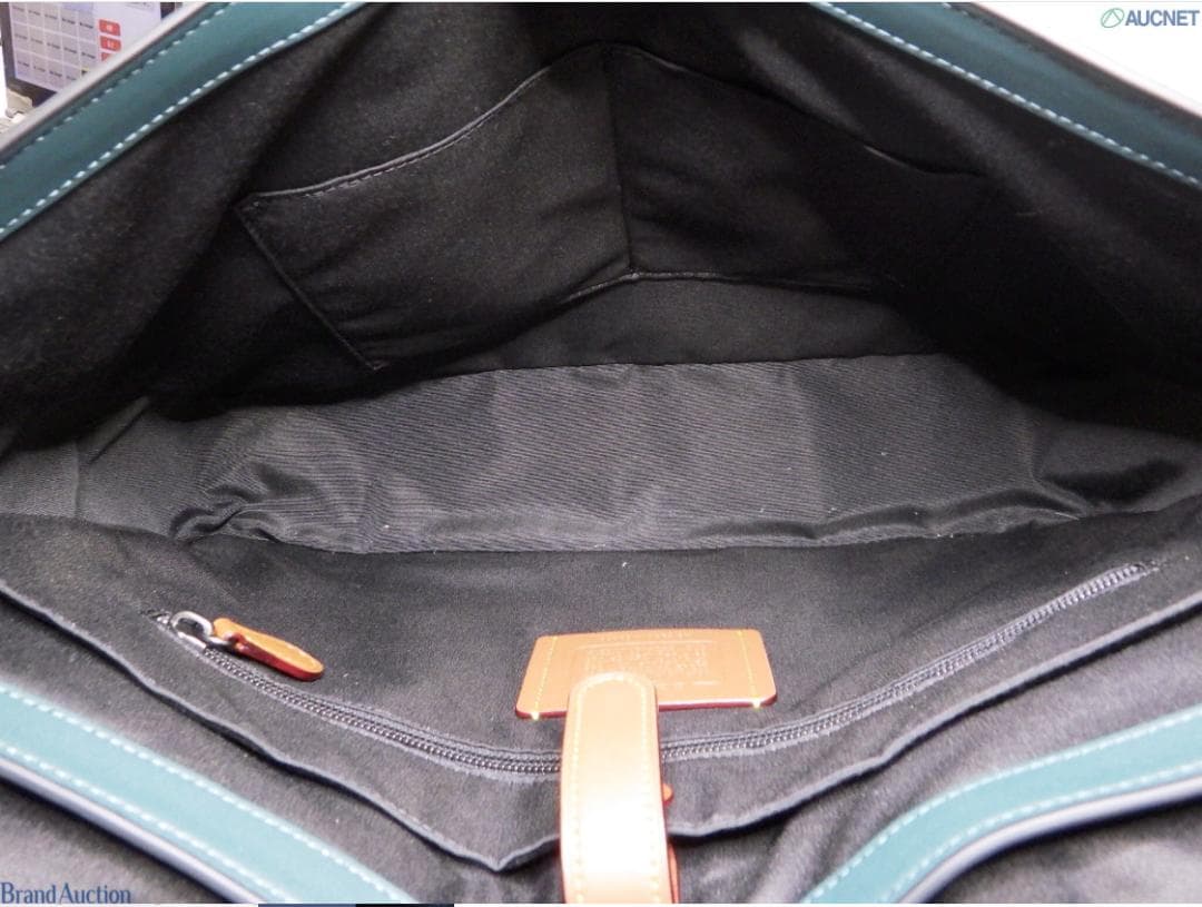 COACH 新品 ダークグリーン レザービジネスバッグ - メルカリ