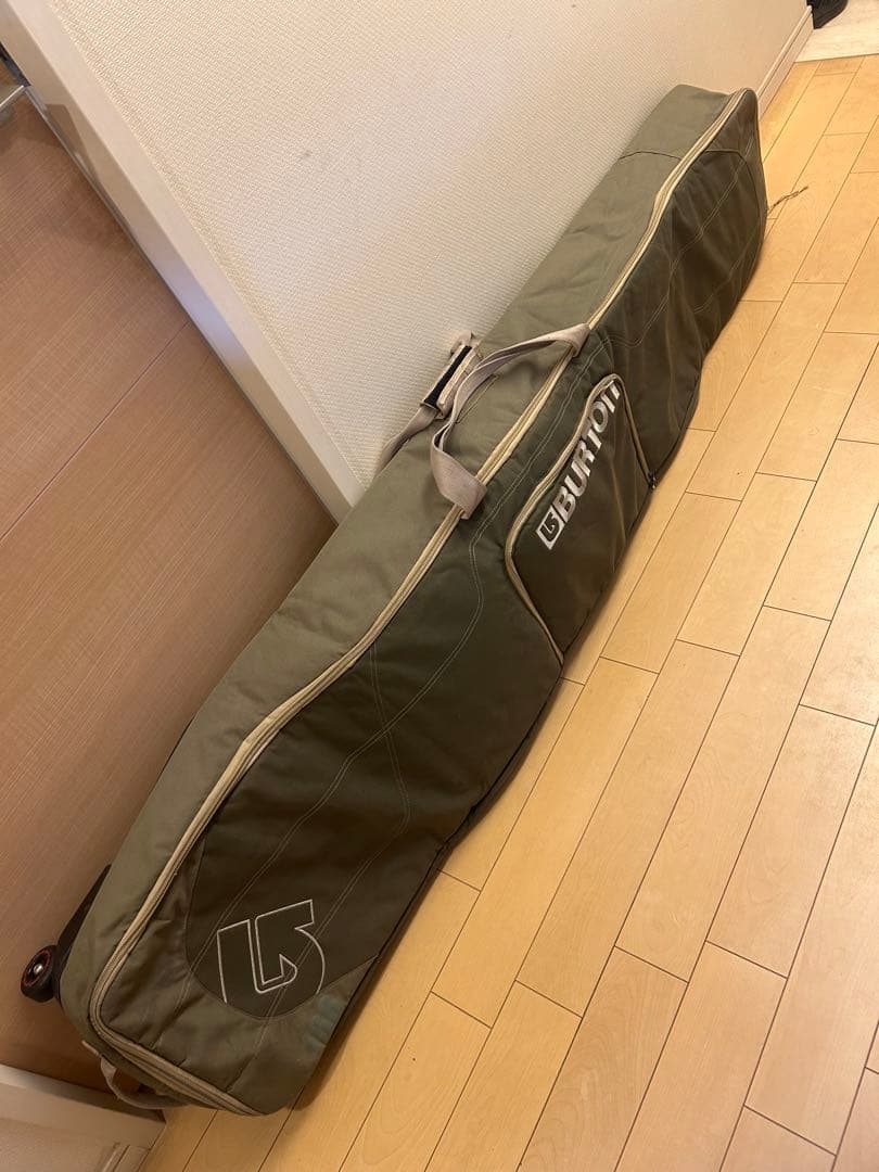 BURTON スノーボードバッグ 166cm キャスター付き キャリー ケース Amazon | BURTON(バートン) スノーボード ケース キャスター付