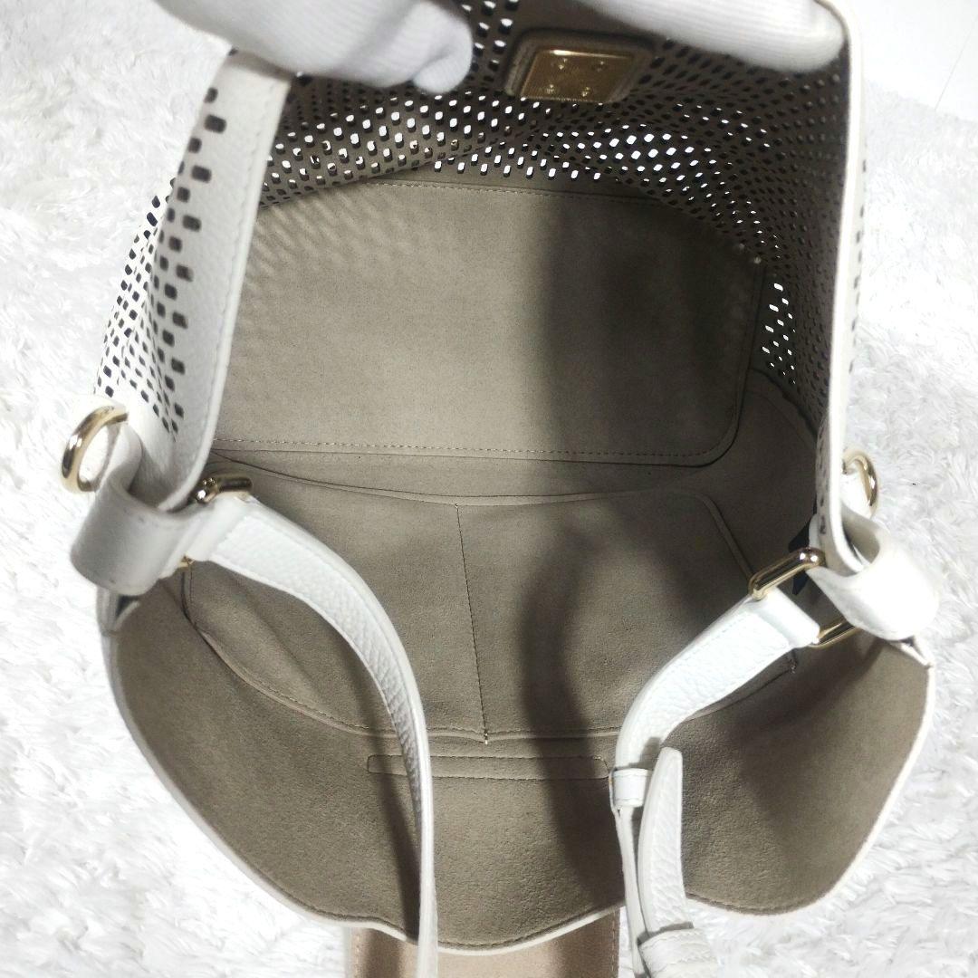 未使用級◎フルラ ネット M ホーボー ワンショルダー パンチングレザー