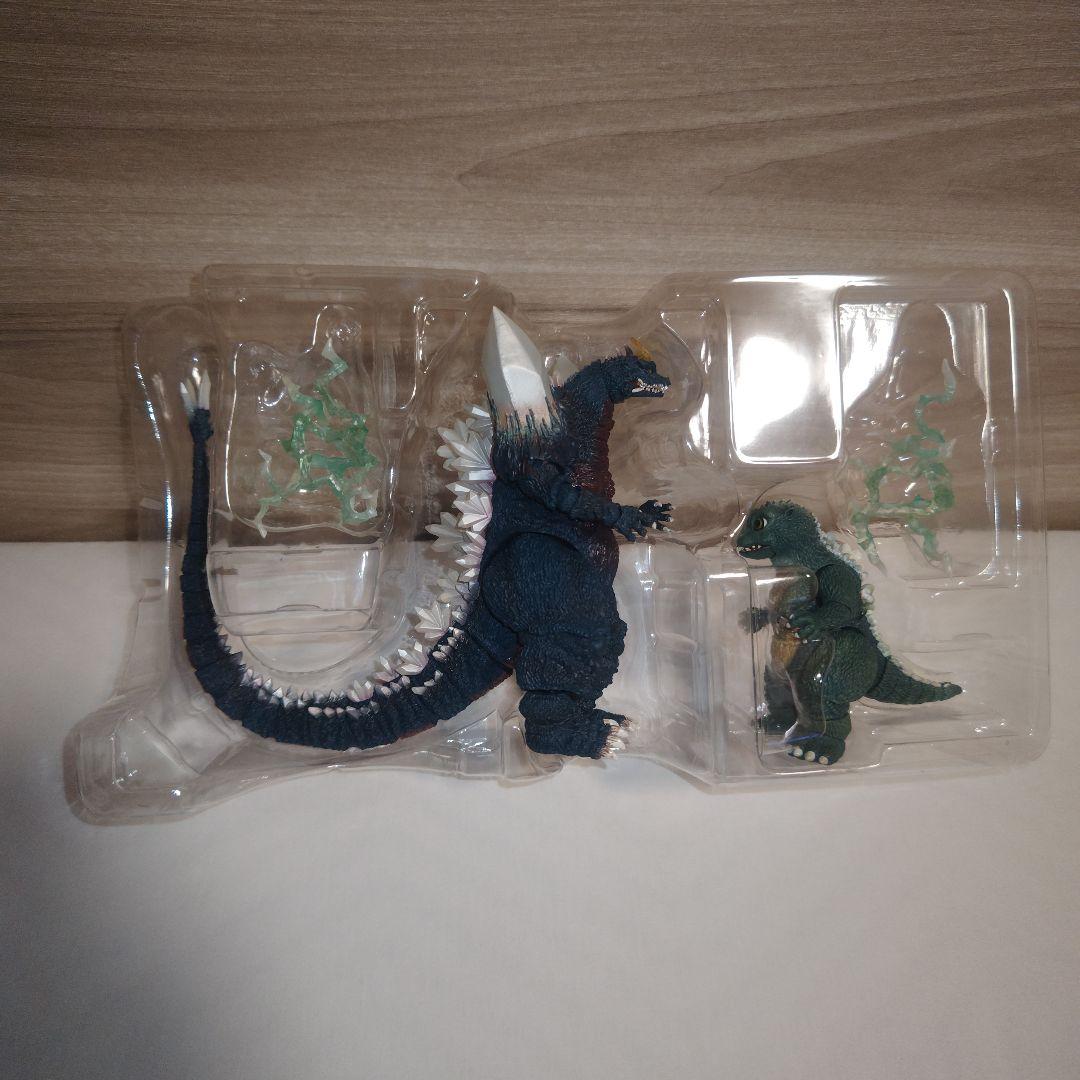 S.H.MonsterArts スペースゴジラ＆リトルゴジラ
