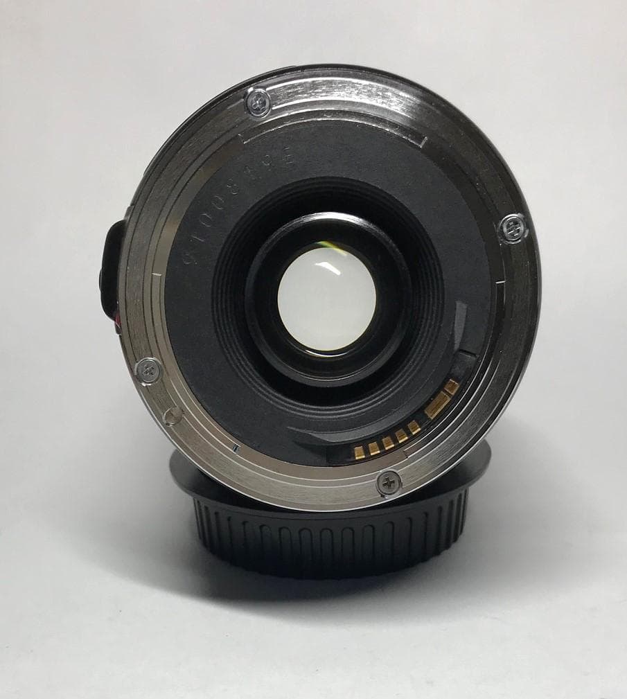 キヤノン EF28-105mm F3.5-4.5 マクロ USMズームレンズ