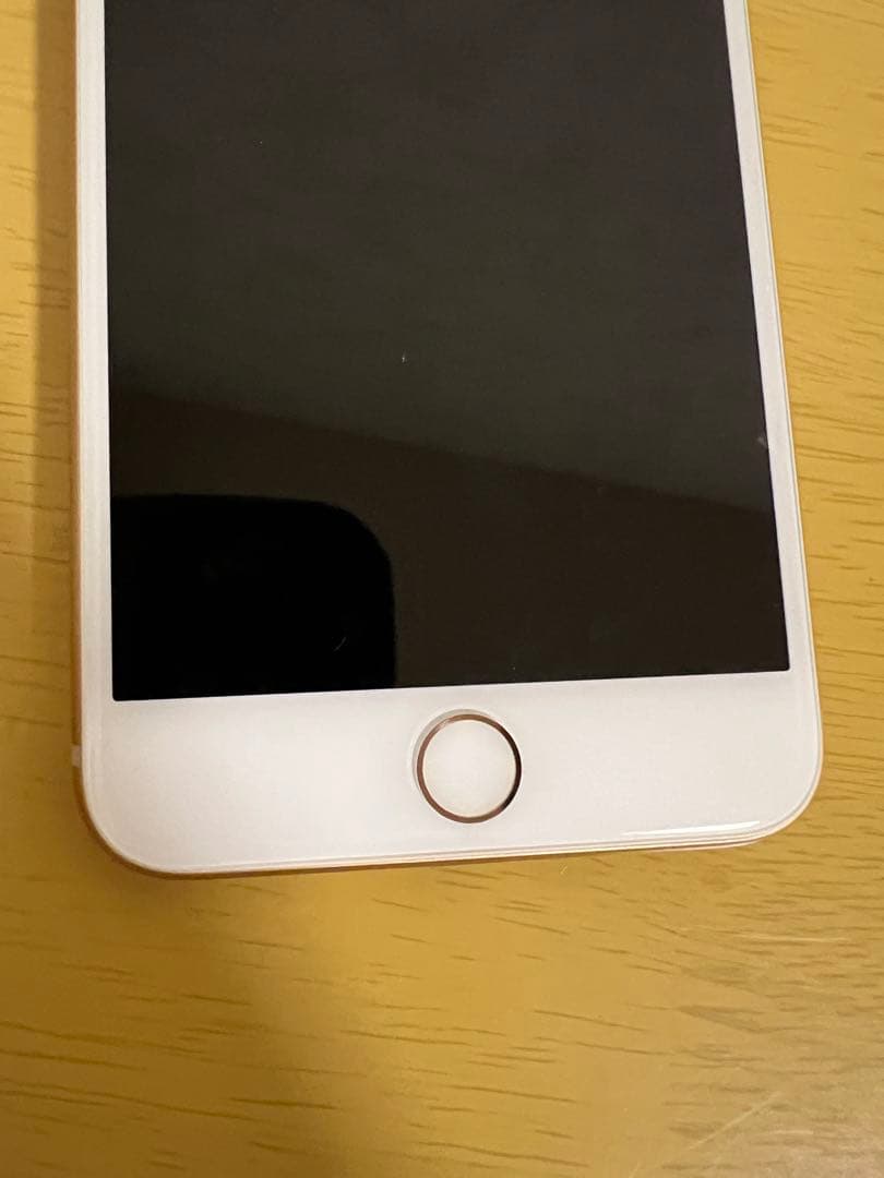 ジャンク品iPhone 8 Plus ゴールド 本体 - メルカリ