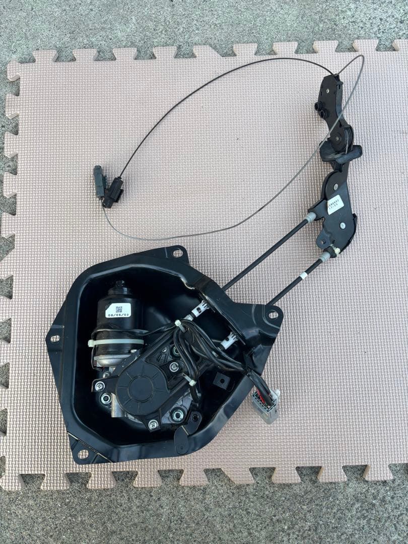 日産　セレナ　C26系 左パワースライド　ワイヤー　モーター セレナ DBA-FC26 左パワースライドドアモーター 純正品番97931-1VA0B