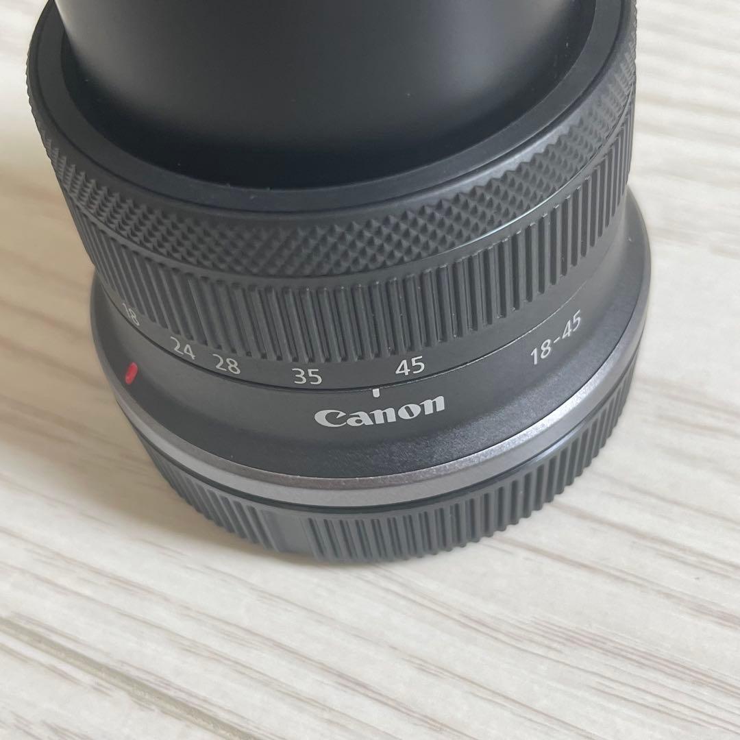 美品 キャノン　レンズ　RF-S18-45mm F4.5-6.3 IS STM