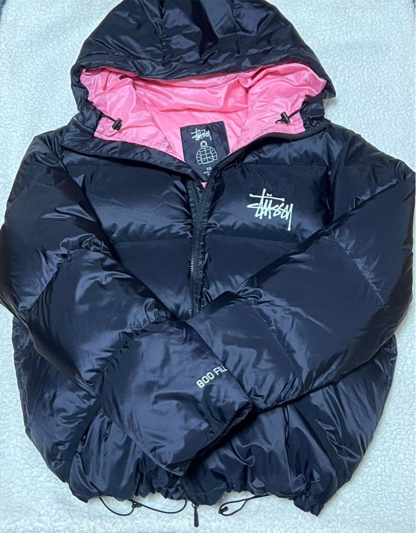 Stussy 800 Fill ダウンジャケット XS ブラック/ピンク - メルカリ