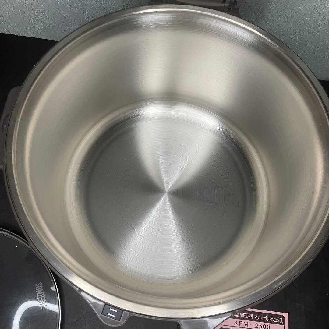 サーモス　真空保温調理器　保温調理鍋　シャトルシェフ　2.5L 未使用品