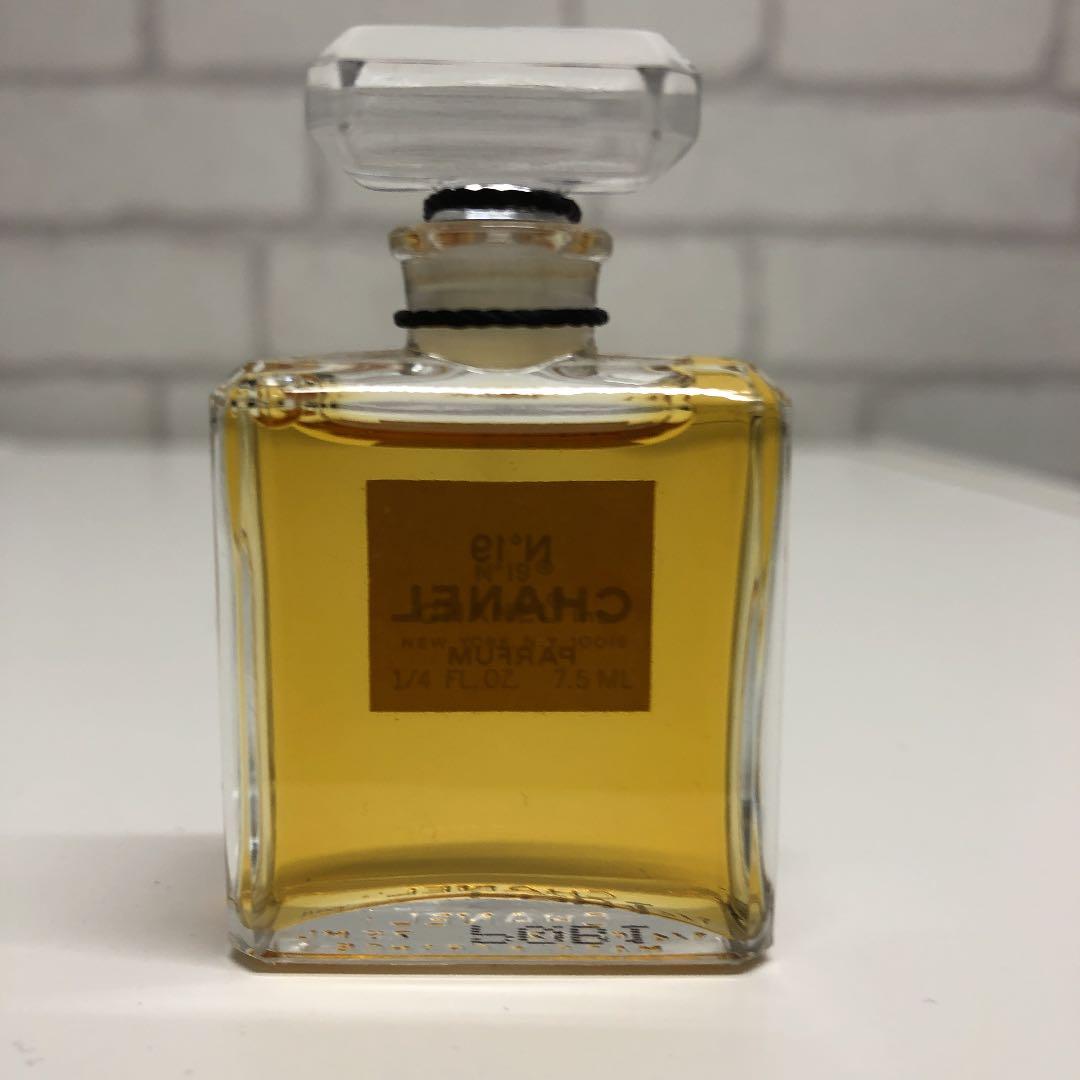 シャネル N°19  PARFUM 香水 7.5ml