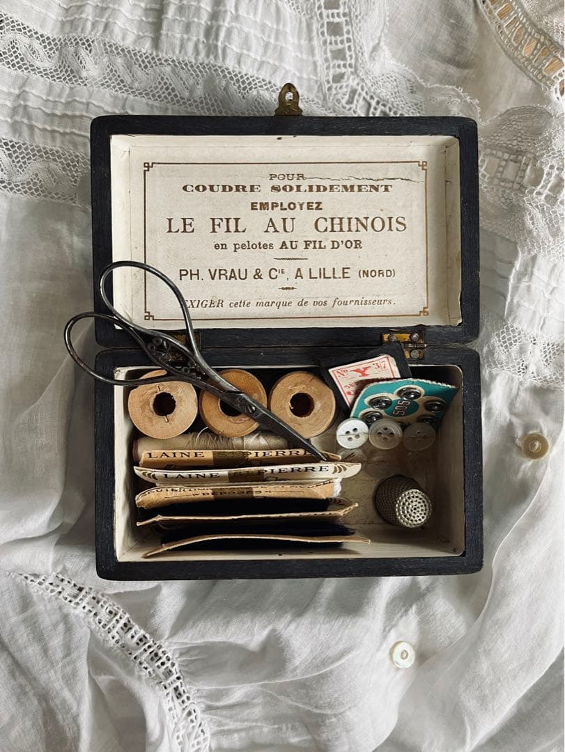 ◇フランスアンティーク｜糸メーカーの木箱と裁縫セット全16点 - メルカリ