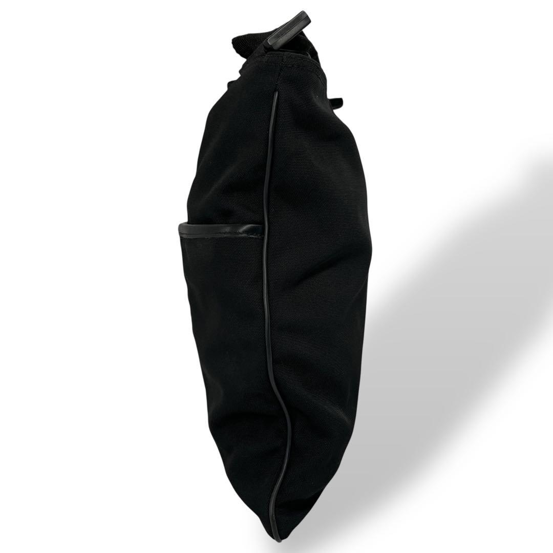 グッチ インターロッキング ショルダーバッグ シェリーライン デカロゴ