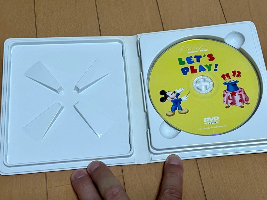 DWE ディズニー英語システム LET'S PLAY!【11・12】DVD - メルカリ